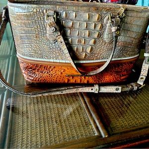 Beautiful leather Braman bag two tone lots of pockets excellent condition